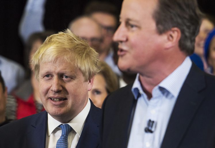Londons Ex-Bürgermeister Boris Johnson und der britische Premierminister David Cameron während einer Wahlkampfveranstaltung zum Brexit-Referendum