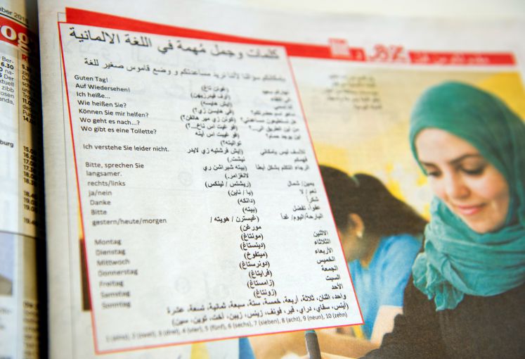 Medien für Flüchtlinge. Aber von Flüchtlingen? Im September erschienen die "BZ" und die "Bild" mit einer Zeitungsbeilage in Arabisch
