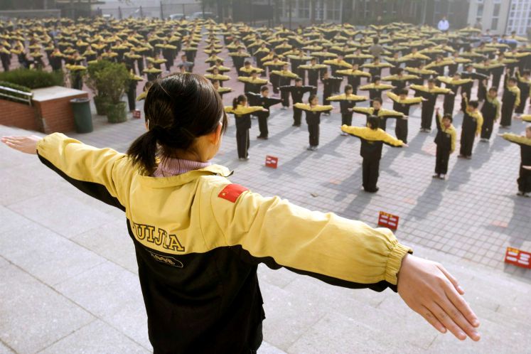 Morgengymnastik in einer chinesischen Privatschule