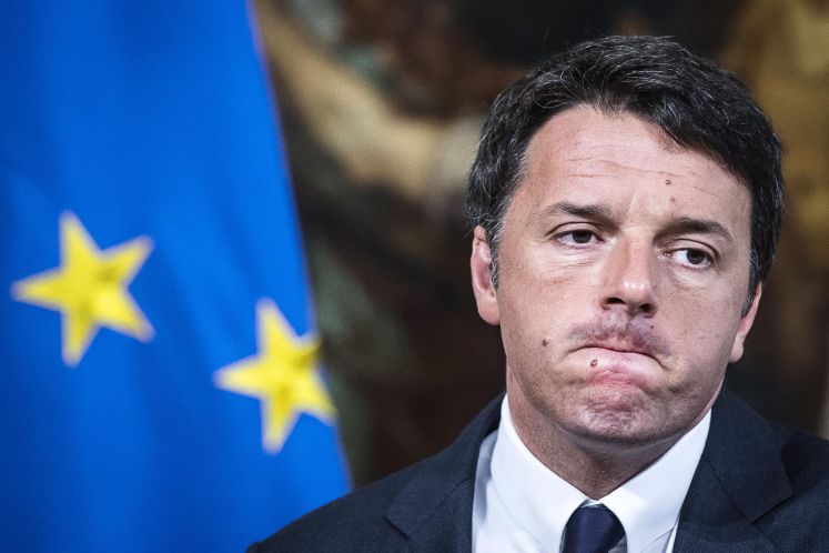 Matteo Renzi vor einer EU-Flagge