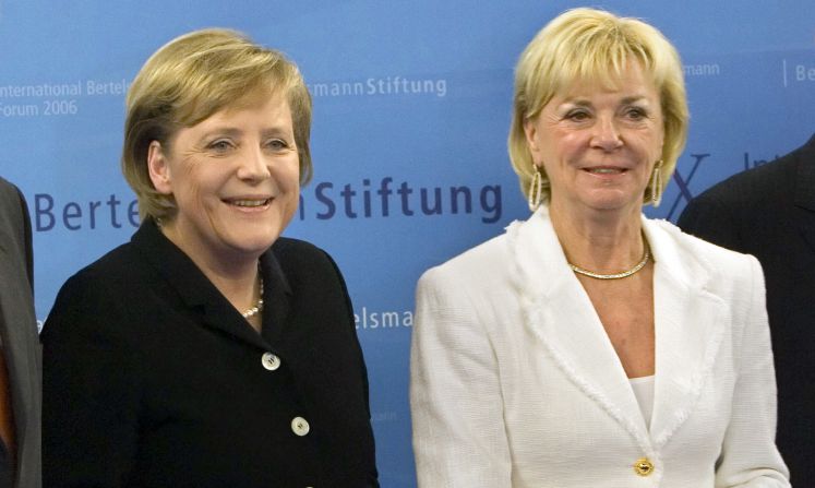 Angela Merkel und Liz Mohn, Vorstandsmitglied der Bertelsmann Stiftung, 2006