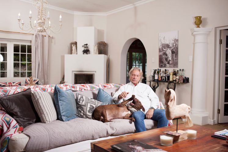 Der Makler Norbert Bernitzke in seinem Landhaus am Stadtrand von Kapstadt. Er ist 2003 von München nach Südafrika gezogen