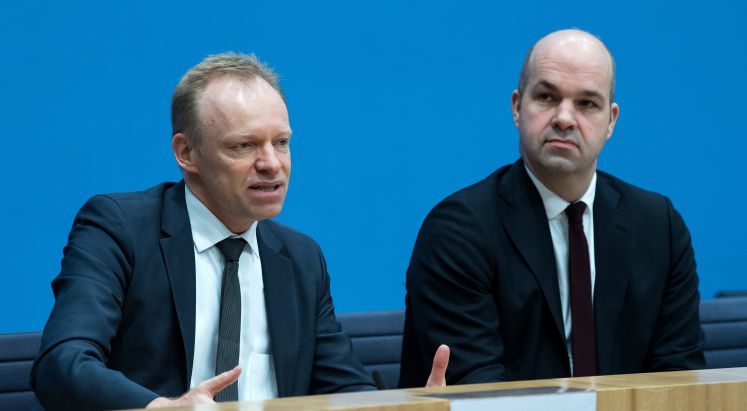 Ifo-Chef Clemens Fuest und DIW-Präsident Marcel Fratzscher präsentieren ihre Reformvorschläge