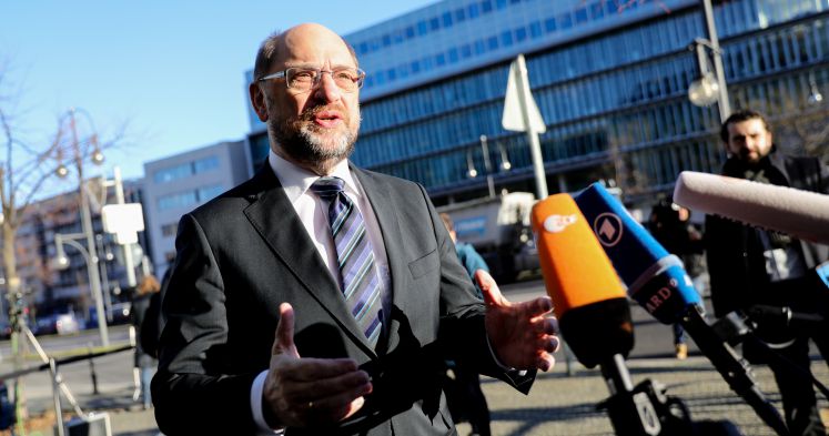 Martin Schulz spricht vor dem Beginn der Sondierungsgespräche zu Pressevertretern 