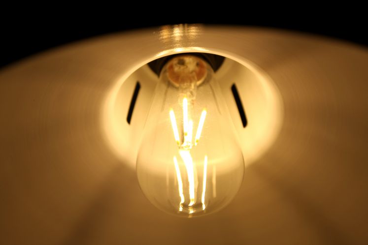 Leuchtende LED-Glühbirne