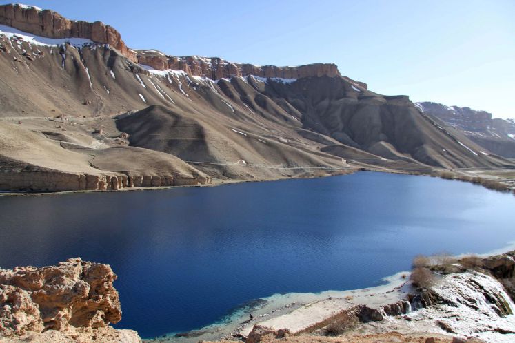 Blauer See in den Bergen Afghanistans