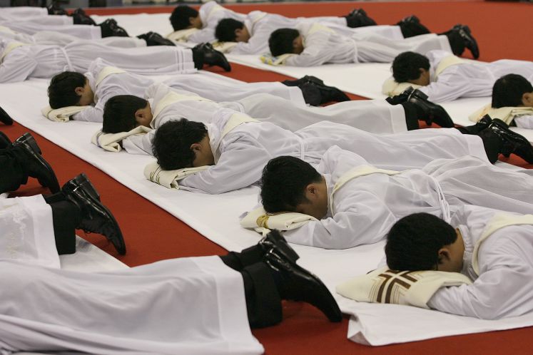 Priesterweihe in Südkorea