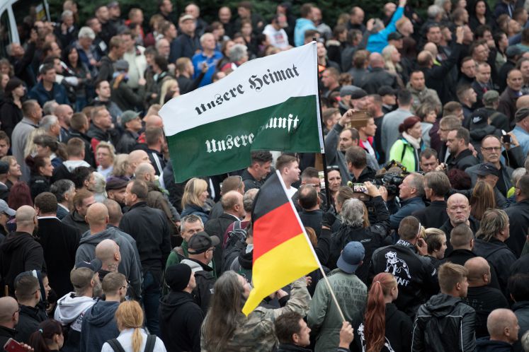 AfD-Anhänger demonstrieren mit Pegida-Anhängern in Chemnitz 