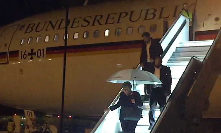 Angela Merkel: Auf dem Weg nach unten / picture alliance