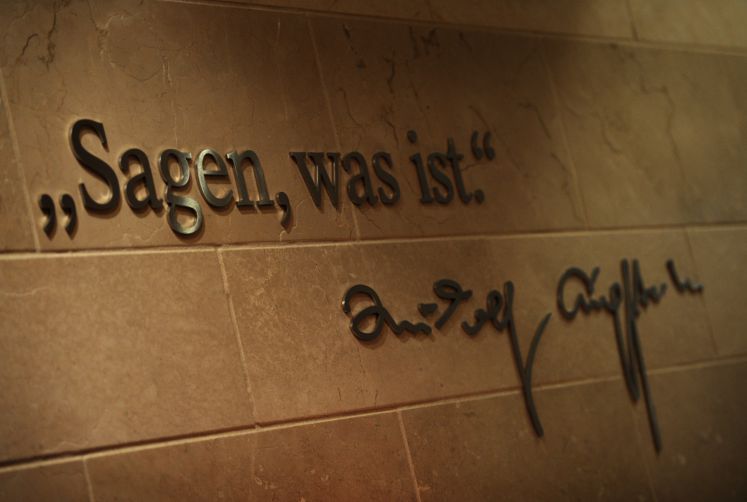 Motto von „Spiegel“-Gründer Rudolf Augstein im Hamburger Verlagsgebäude
