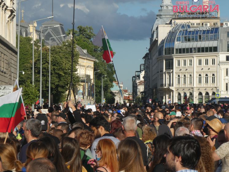 bulgarien-protest-corona-virus-politik-regierung-ruecktritt-forderung-borissow