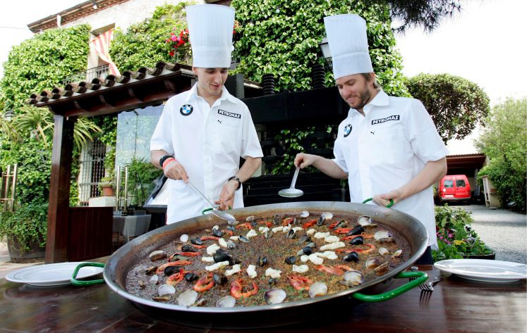 Paella-Rezept-Spanien-Meeresfrüchte-Fleisch-Safran