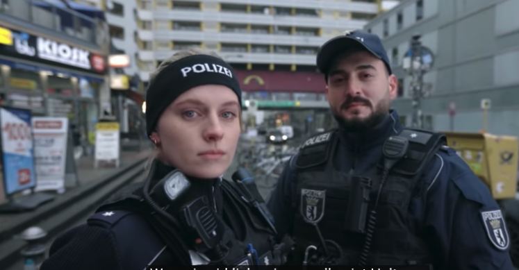 berlin-polizei-youtube-film-nachwuchs-die-hard-bruce-willis-identitaetspolitik