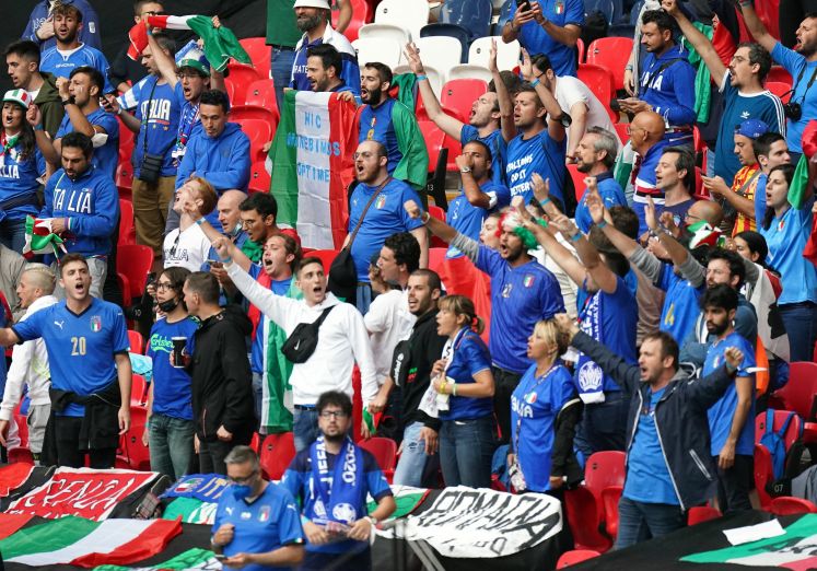 Italienische Fans Wembley-Stadion 