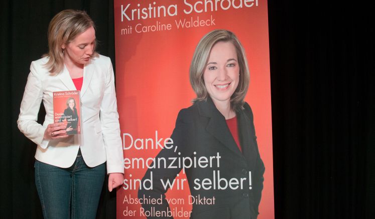 Kristina Schröder, Buch, Familienministerin, Danke, emanzipiert sind wir selber