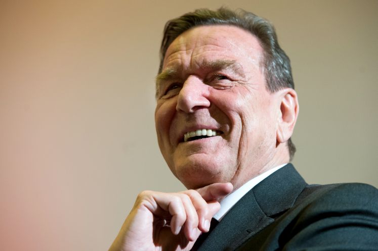 Warf sich anfangs noch den Gewerkschaften um den Hals: SPD-Altkanzler Gerhard Schröder