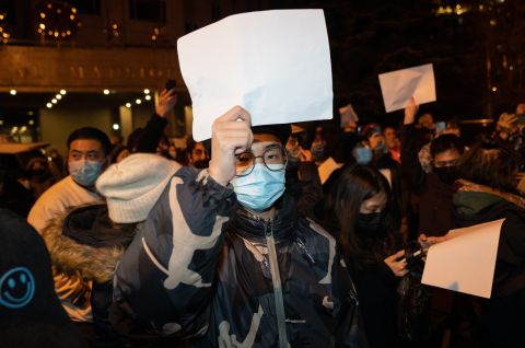 Anti-Zero-Covid-Demo in Peking
