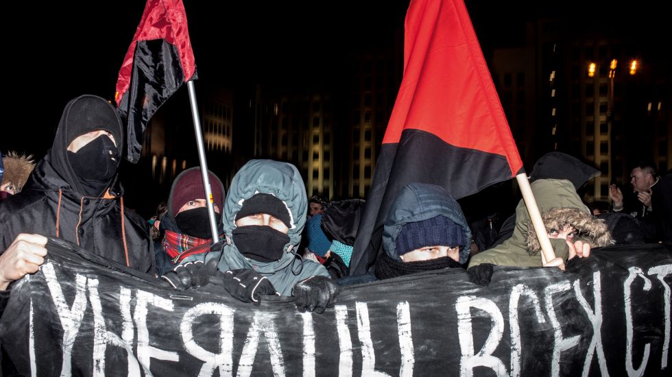 Anarchistischer Block während der Proteste am 17. Februar auf dem Minsker Unabhängigkeitsplatz