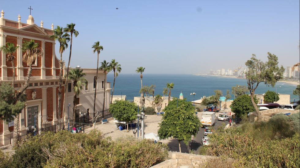 Blick aus der Wohnung vom israelischen Illusionisten Uri Geller, aufgenommen am 23.11.2016 in der Altstadt von Tel Aviv in Jaffa. 