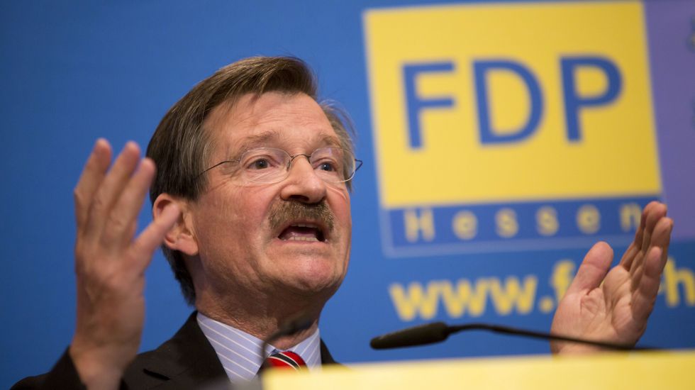 FDP-Politiker Hermann Otto Solms hält eine Rede