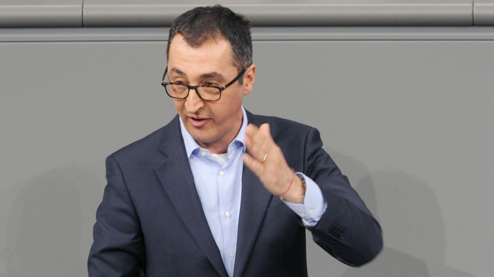 Cem Özdemir greift die AfD an im Deutschen Bundestag