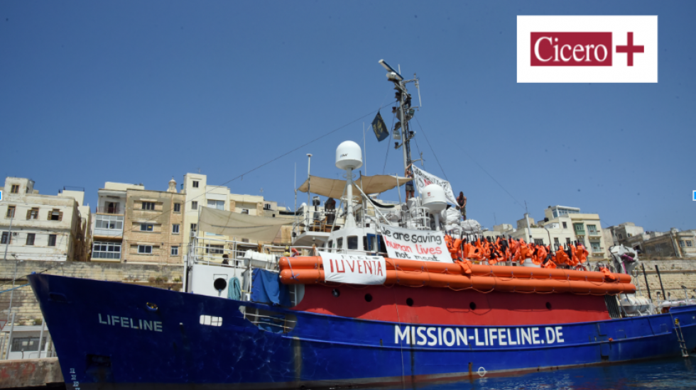 Das deutsche Seenotrettungsschiff „Lifeline“ liegt im Hafen von Malta