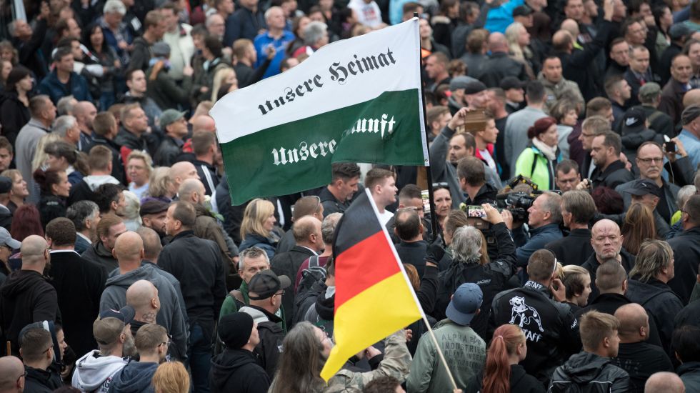 AfD-Anhänger demonstrieren mit Pegida-Anhängern in Chemnitz 