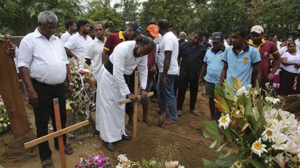 Beerdigung der Opfer von Sri Lanka