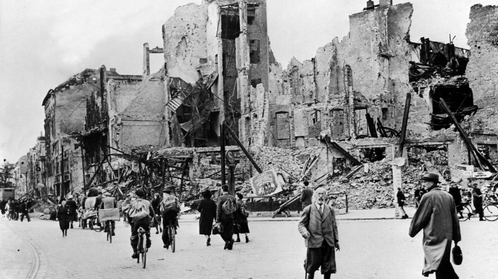 kriegsende-1945-achter-mai-zweiter-weltkrieg-nationalsozialismus-geschichte-stunde-null