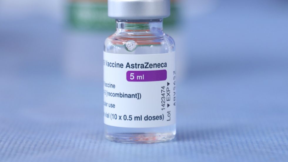 corona-impfstoffe-astrazeneca-wirksamkeit-nebenwirkungen