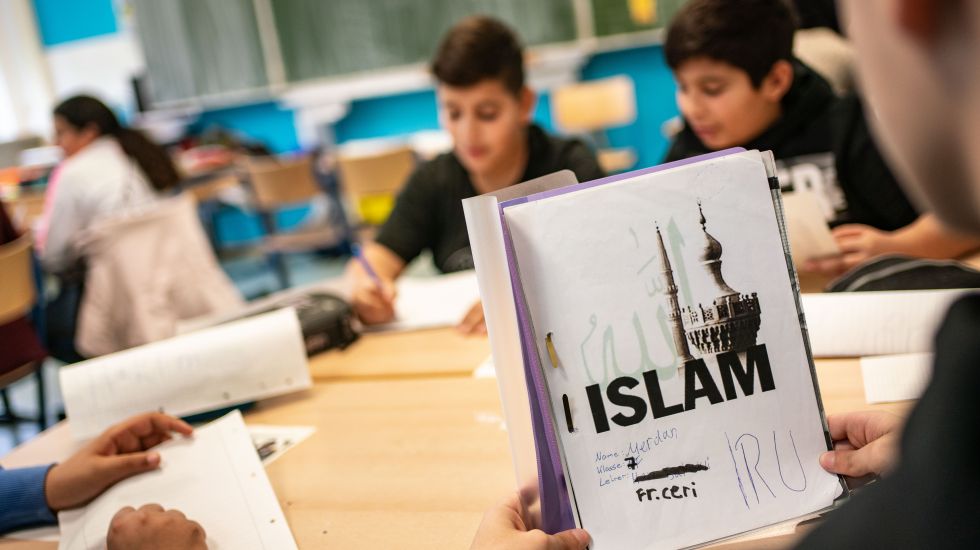 /islamunterricht-ditib-nrw-gebauer-tuerkei-ditib-islamkonferenz 