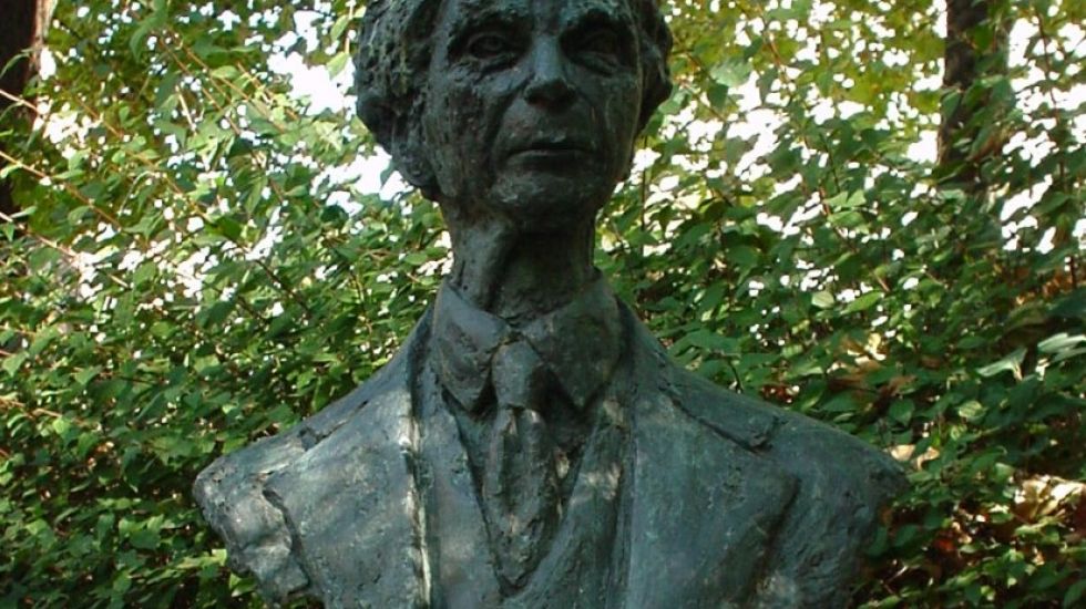 Bertrand-Russell-Büste