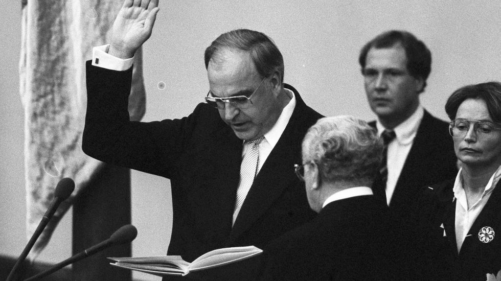 Tag der deutschen Einheit und 40. Jahrestag des konstruktiven Misstrauensvotums gegen Helmut Schmidt - Sinn für das Machbare, strategisches Handeln, Mut zur Entscheidung