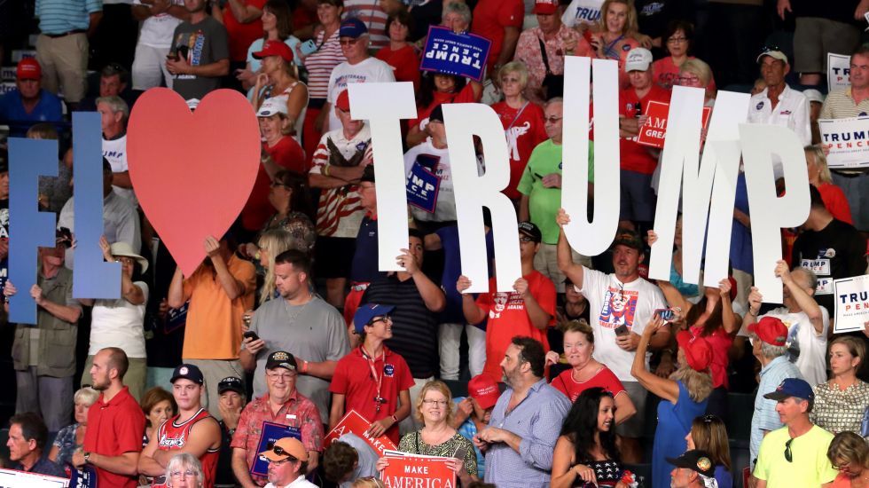 Trump-Anhänger bei einer Wahlkampfveranstaltung in Florida